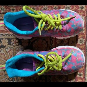 Everlast sneakers size 1. GUC.
